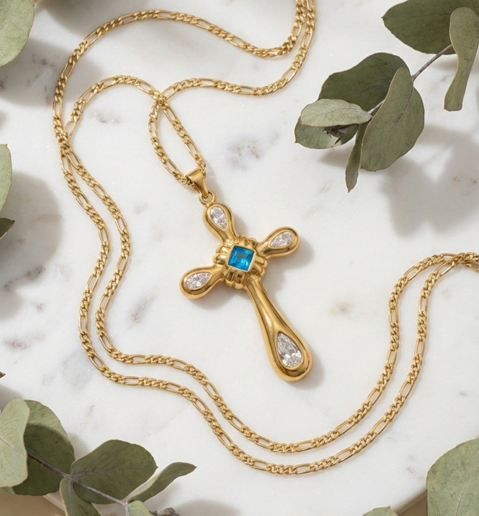 Collar Cruz con Topacio Azul y Cristales Baño Oro 18K - LorPier