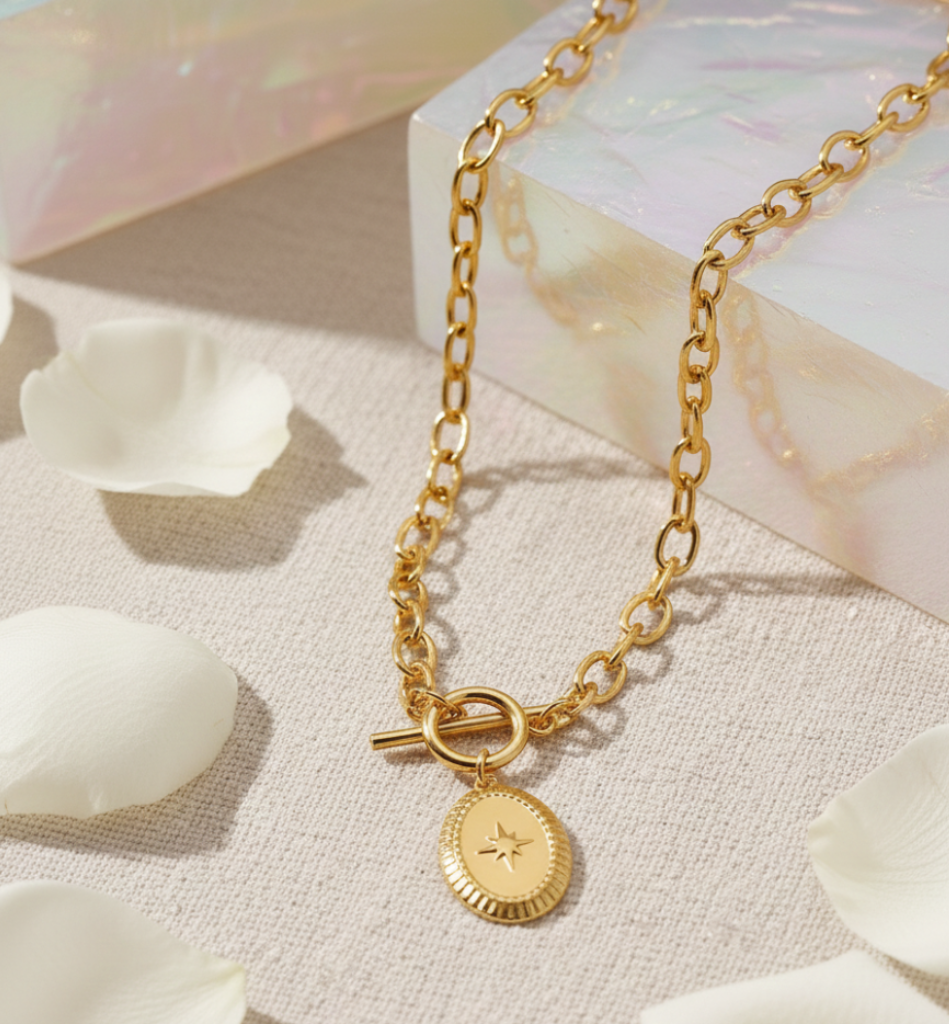 Collar Medallón Estrella con Cierre Toggle Baño Oro 18k - LorPier