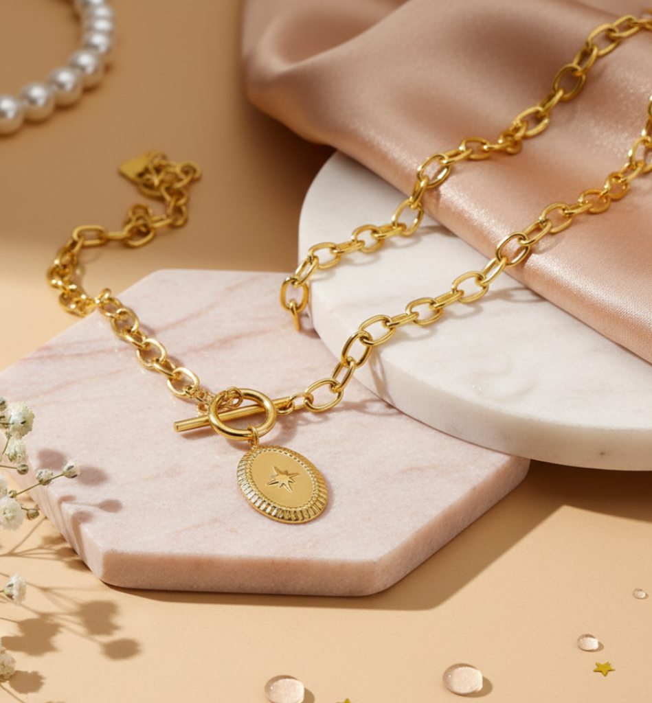 Collar Medallón Estrella con Cierre Toggle Baño Oro 18k - LorPier